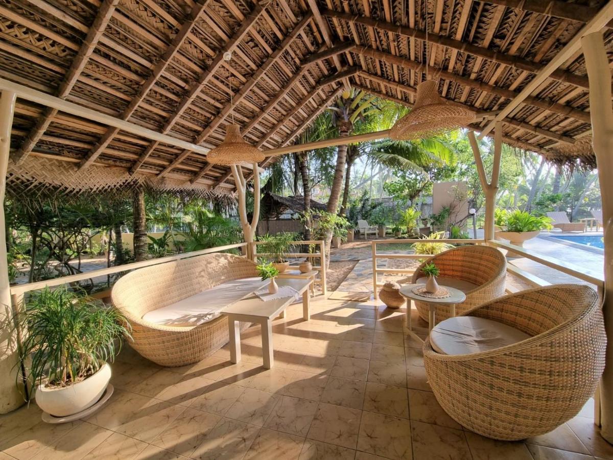 Golden Beach Paradise Tangalle Exterior photo